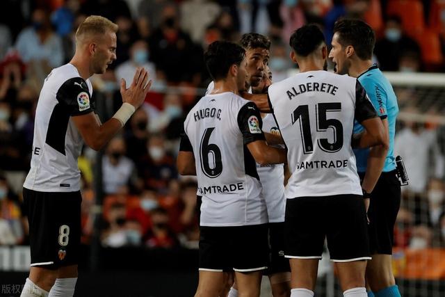 “水立方”再迎跳水世界杯总决赛 中国队以老带新、满额参赛